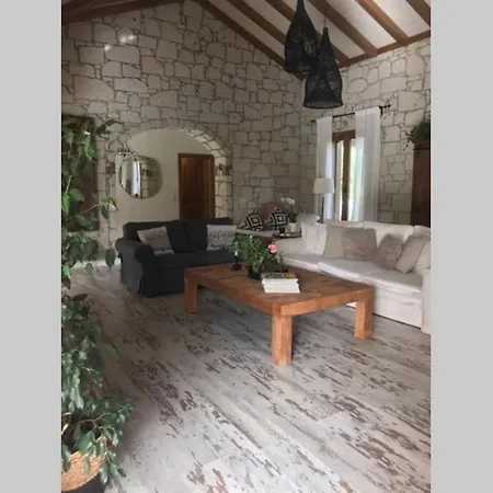 Villa Amazing 8 Person Luxury Private